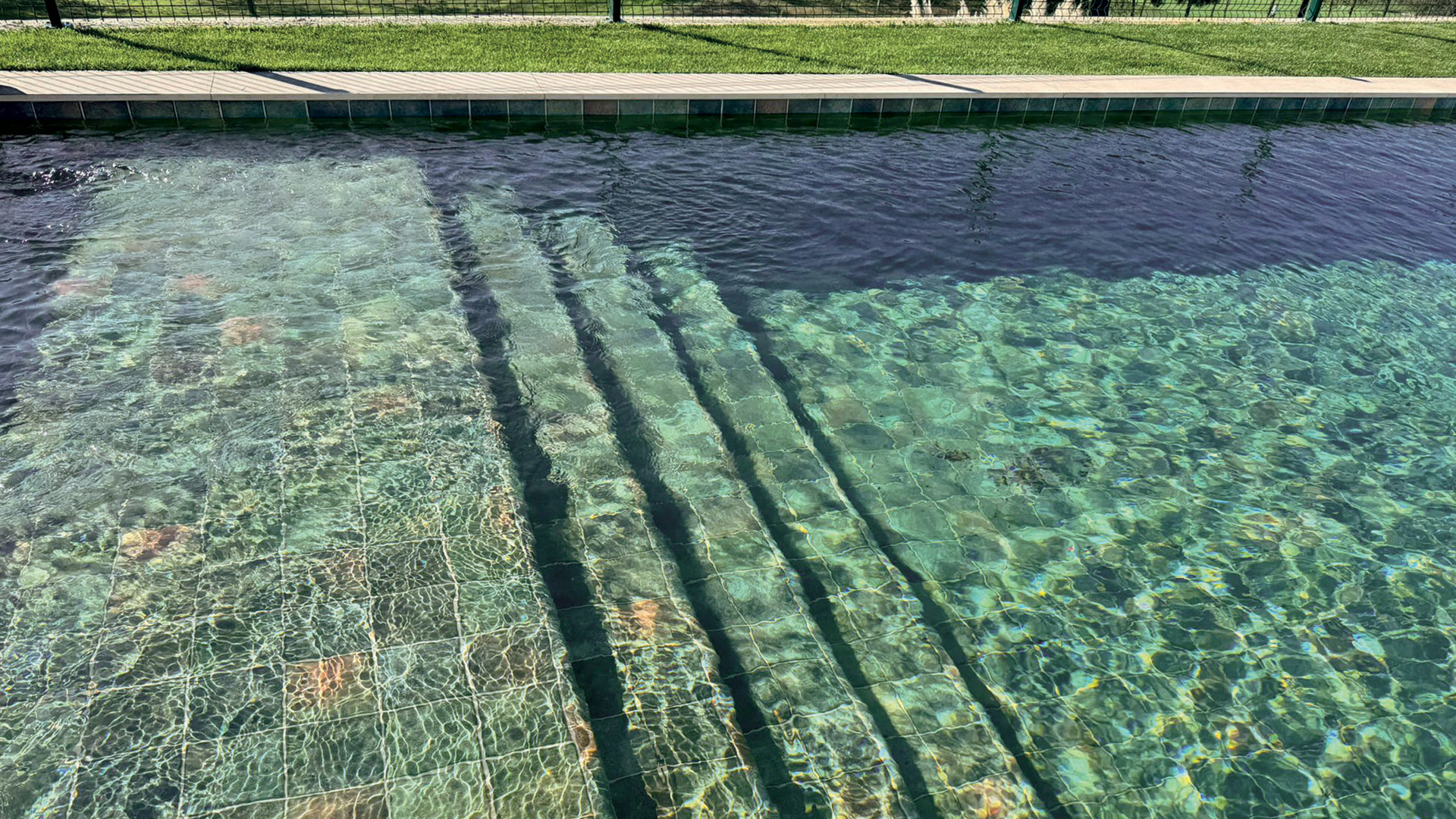 Pools and Terraces 10